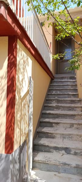 Lais Apartment in the old square of Liapades